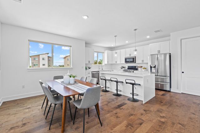 5315 La Crosse Ave 11, Austin, TX 78739