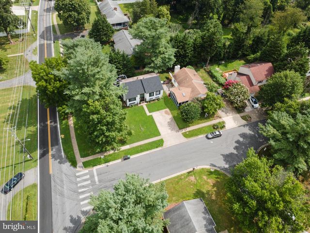 30 PAVILION DR, Gaithersburg, MD 20878