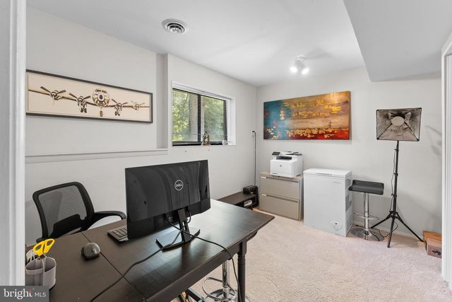 30 PAVILION DR, Gaithersburg, MD 20878