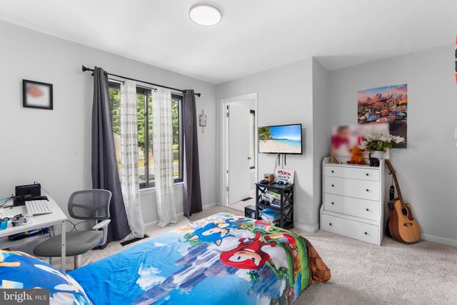 30 PAVILION DR, Gaithersburg, MD 20878