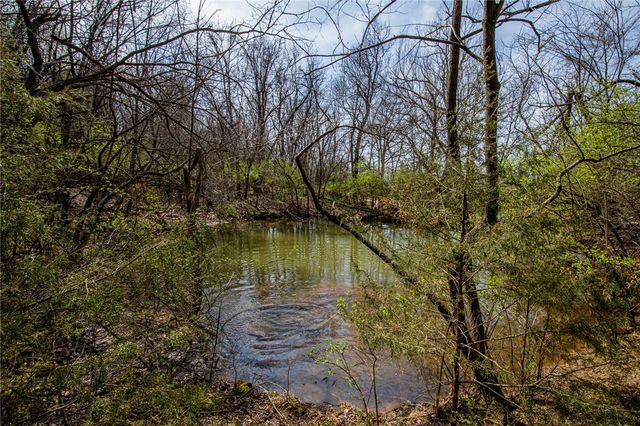 Dinsmore Trail, Fayetteville, AR 72701
