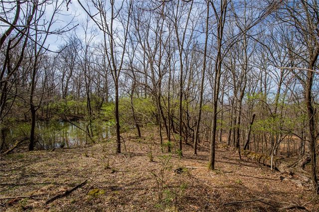Dinsmore Trail, Fayetteville, AR 72701