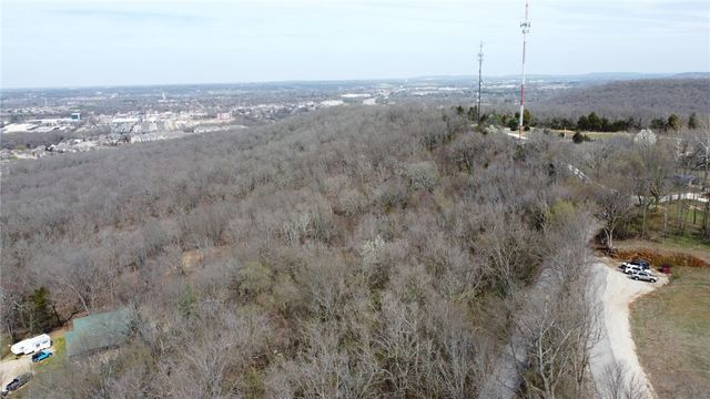 Dinsmore Trail, Fayetteville, AR 72701