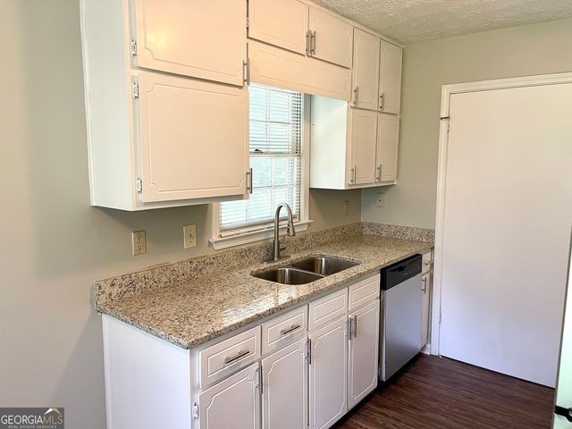315 Chase Drive, Fayetteville, GA 30214