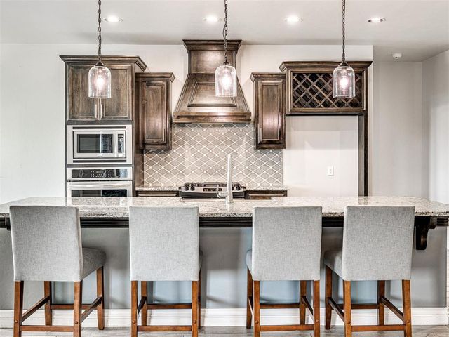 3400 Upland Ridge Drive, Yukon, OK 73099