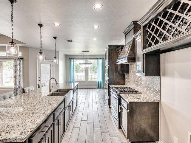 3400 Upland Ridge Drive, Yukon, OK 73099