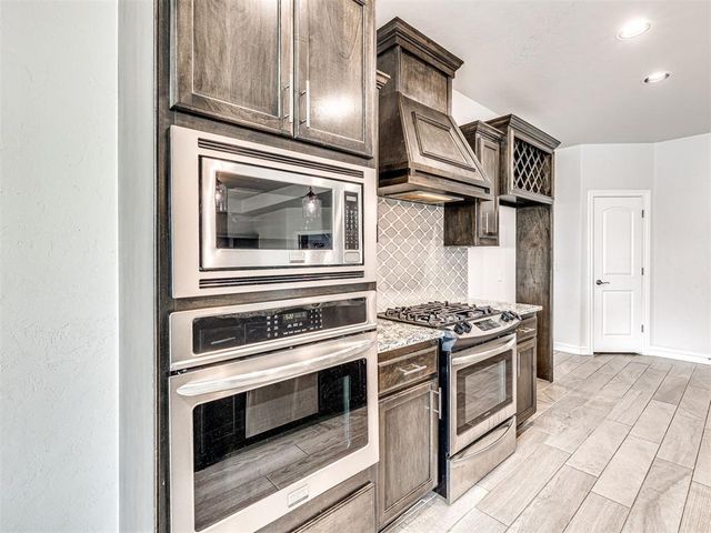 3400 Upland Ridge Drive, Yukon, OK 73099