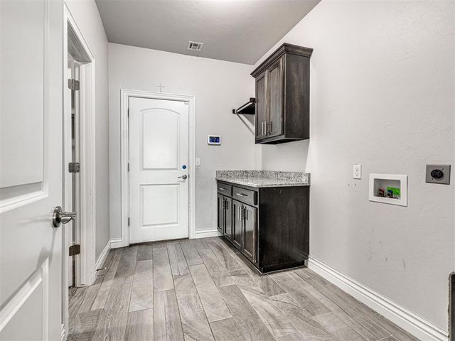 3400 Upland Ridge Drive, Yukon, OK 73099