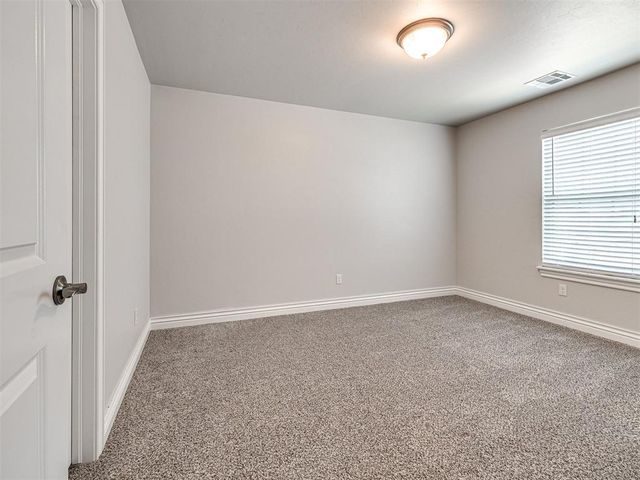 3400 Upland Ridge Drive, Yukon, OK 73099