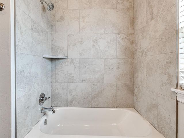 3400 Upland Ridge Drive, Yukon, OK 73099