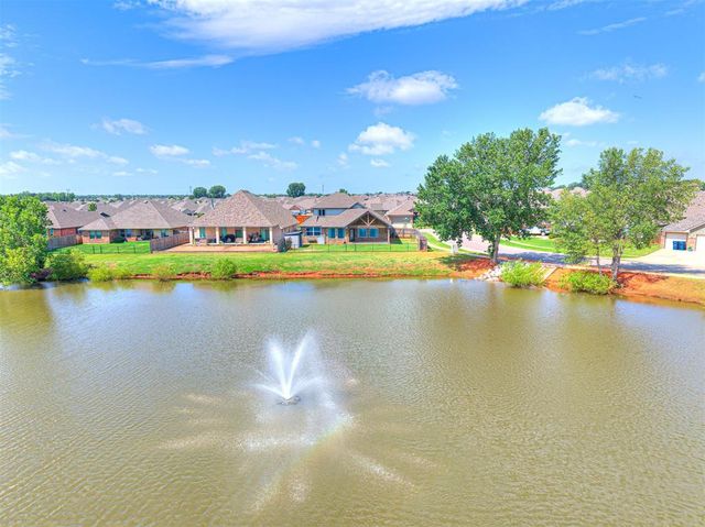 3400 Upland Ridge Drive, Yukon, OK 73099