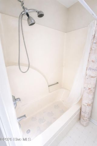 901 Cedarwood Village, Morehead City, NC 28557