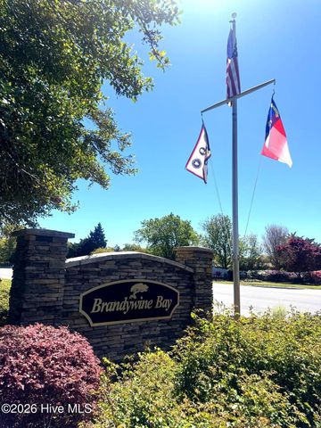 901 Cedarwood Village, Morehead City, NC 28557