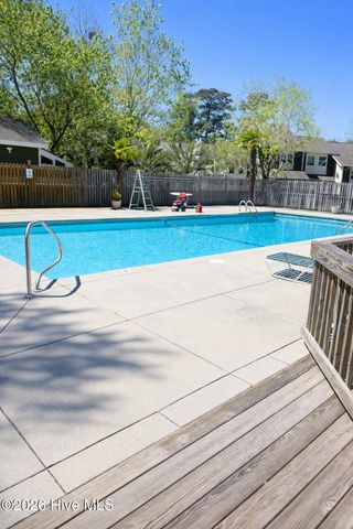 901 Cedarwood Village, Morehead City, NC 28557