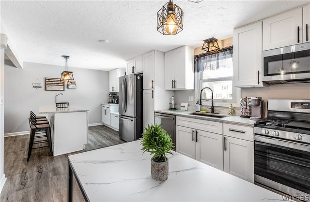 106 Dorset Drive, Lancaster, NY 14043