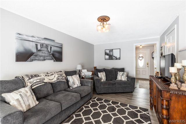 106 Dorset Drive, Lancaster, NY 14043