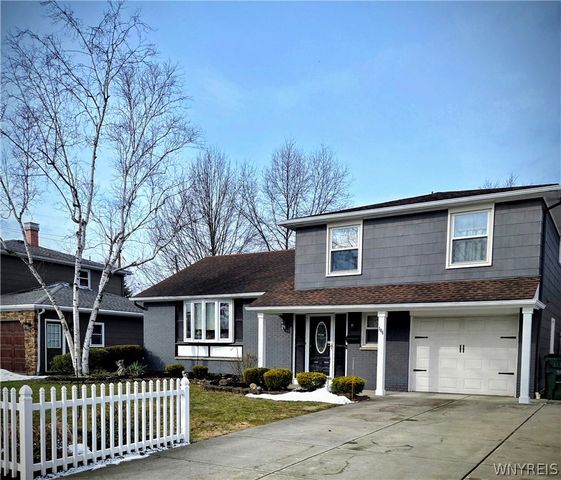 106 Dorset Drive, Lancaster, NY 14043