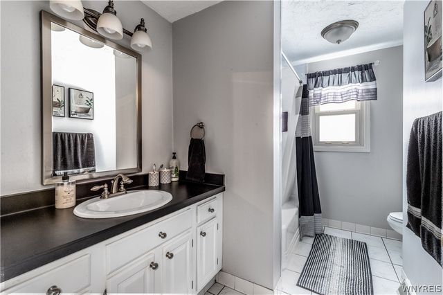 106 Dorset Drive, Lancaster, NY 14043