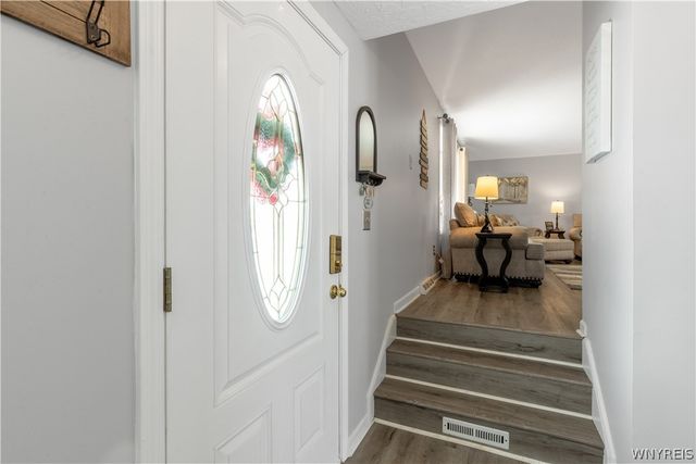 106 Dorset Drive, Lancaster, NY 14043