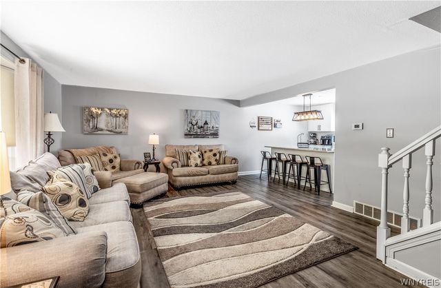 106 Dorset Drive, Lancaster, NY 14043