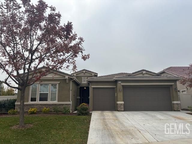 6404 Saint George Place, Bakersfield, CA 93306