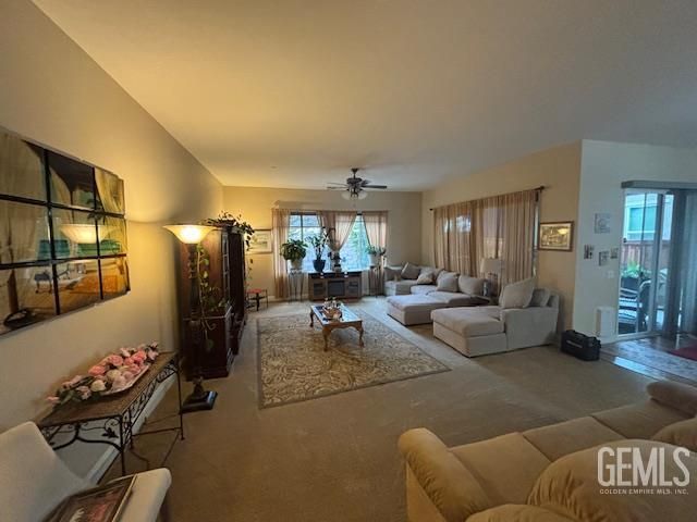 6404 Saint George Place, Bakersfield, CA 93306