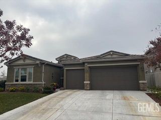6404 Saint George Place, Bakersfield, CA 93306