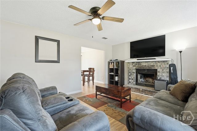 205 Pamela Drive, Allenhurst, GA 31301