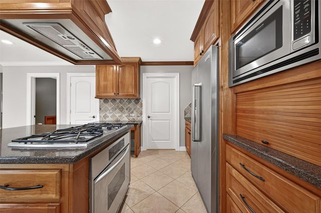 903 Sugarfield Court, Sugar Land, TX 77498