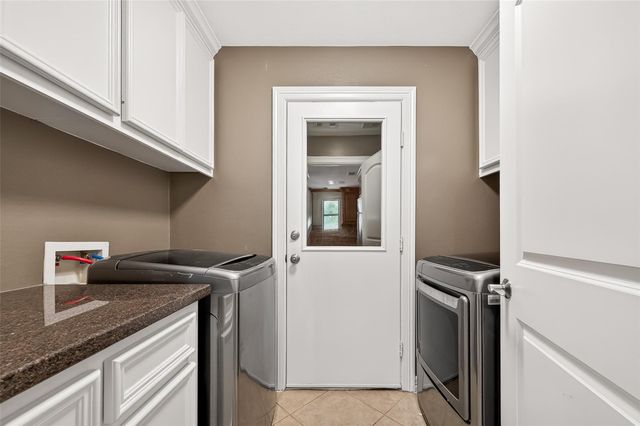 903 Sugarfield Court, Sugar Land, TX 77498