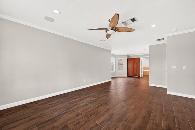 903 Sugarfield Court, Sugar Land, TX 77498