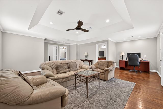 903 Sugarfield Court, Sugar Land, TX 77498