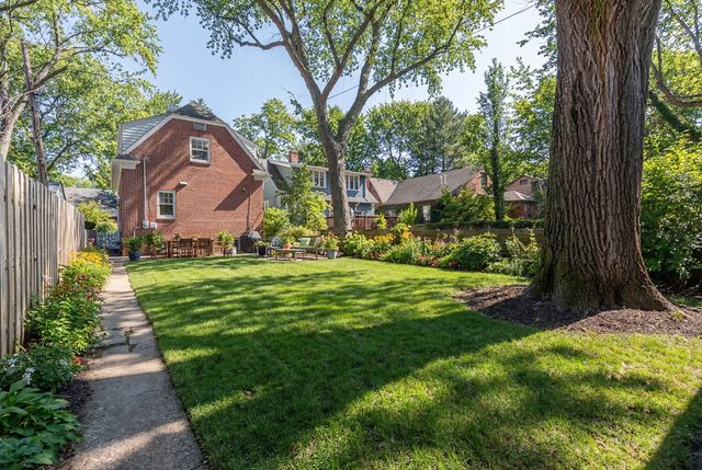 2336 Grey Avenue, Evanston, IL 60201