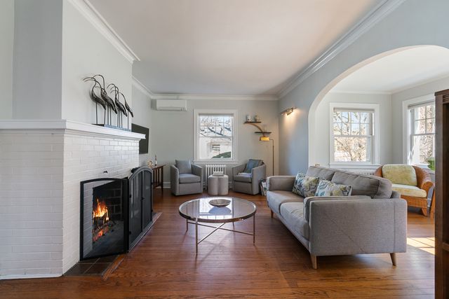 2336 Grey Avenue, Evanston, IL 60201