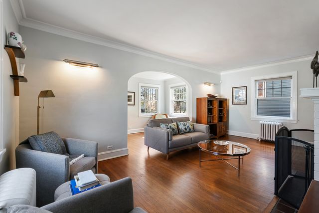 2336 Grey Avenue, Evanston, IL 60201