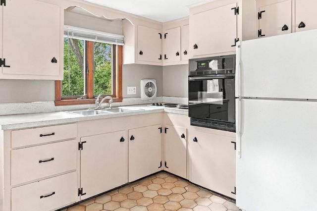 124 King Hill Road, Braintree, MA 02184
