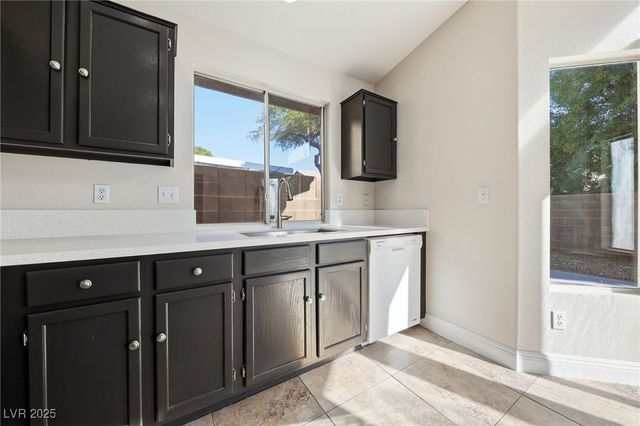 6934 Wood Bark Drive, Las Vegas, NV 89119