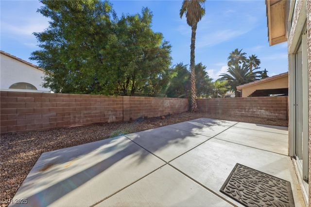 6934 Wood Bark Drive, Las Vegas, NV 89119