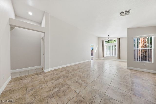 6934 Wood Bark Drive, Las Vegas, NV 89119