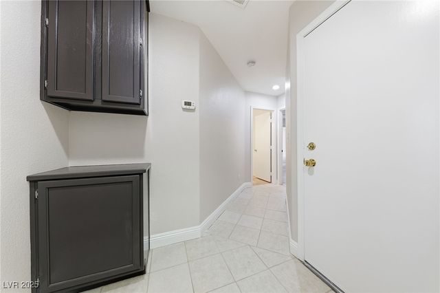 6934 Wood Bark Drive, Las Vegas, NV 89119