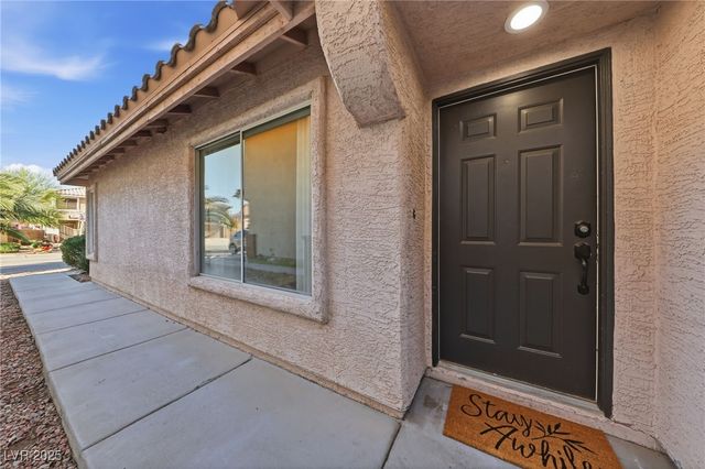 6934 Wood Bark Drive, Las Vegas, NV 89119