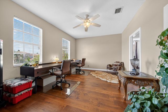 5753 SW LONGSPUR Lane, Palm City, FL 34990