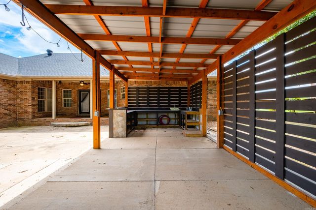 183 Plantation Drive, Mayflower, AR 72106