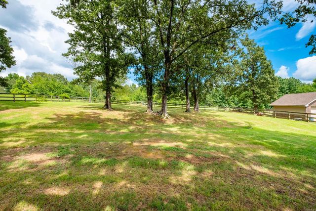 183 Plantation Drive, Mayflower, AR 72106