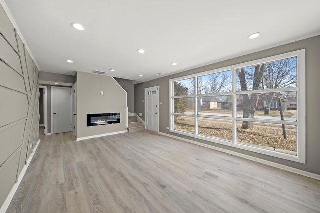 226 S Orchard Drive, Park Forest, IL 60466