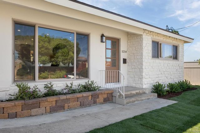 5254 Bocaw Pl, San Diego, CA 92115