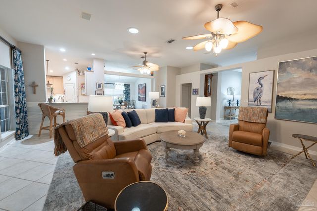 10208 Grackle Ct, Pensacola, FL 32507