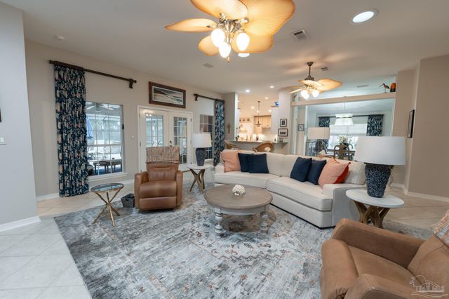 10208 Grackle Ct, Pensacola, FL 32507