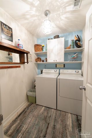 10208 Grackle Ct, Pensacola, FL 32507