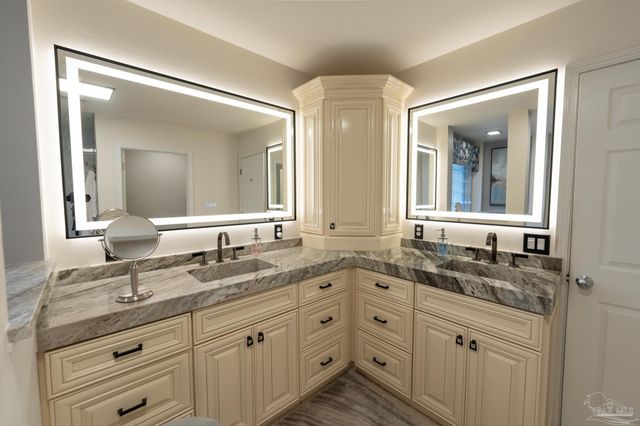 10208 Grackle Ct, Pensacola, FL 32507